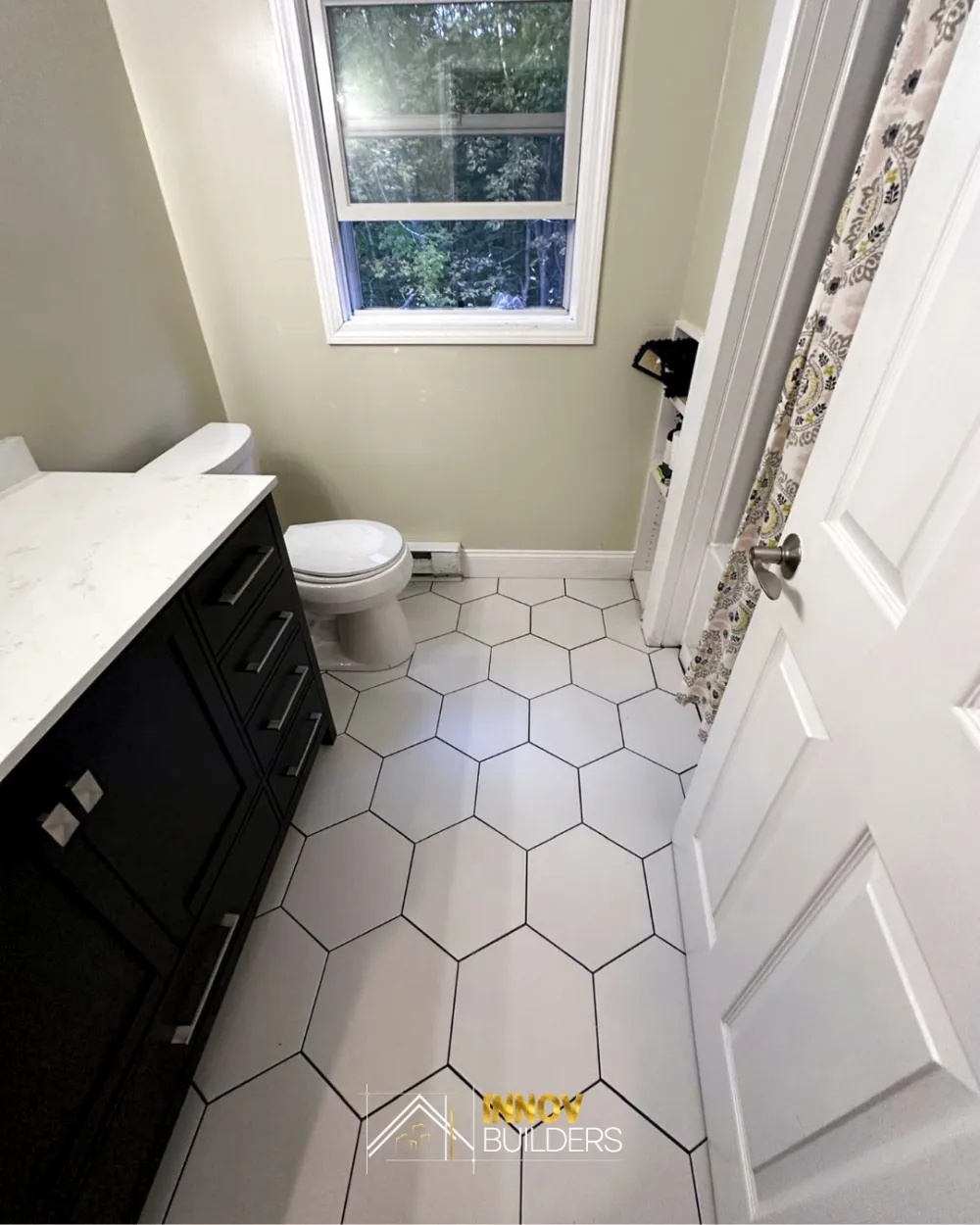 Bathroom Remodels project by Innov Builders