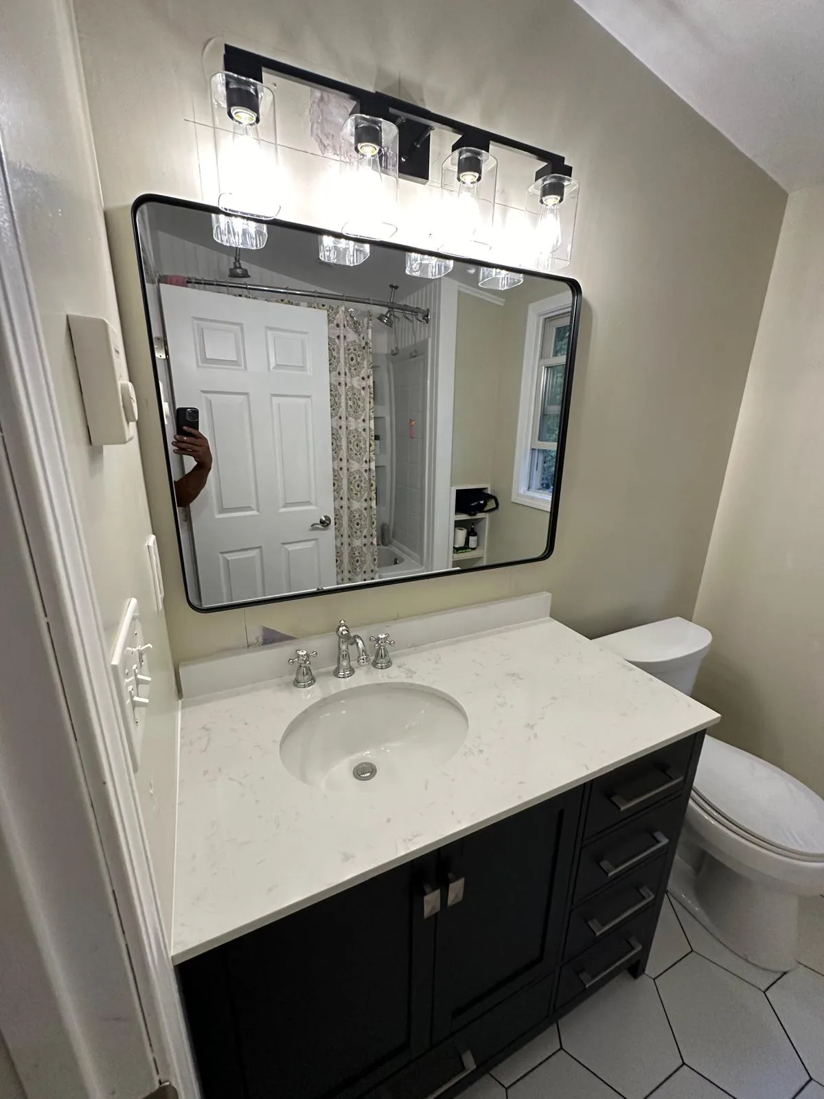 Bathroom remodeling by Innov Builders