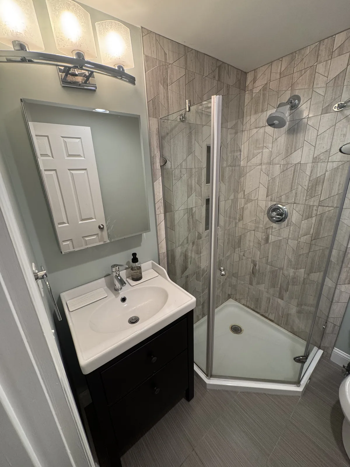 Bathroom Remodeling by Innov Builders