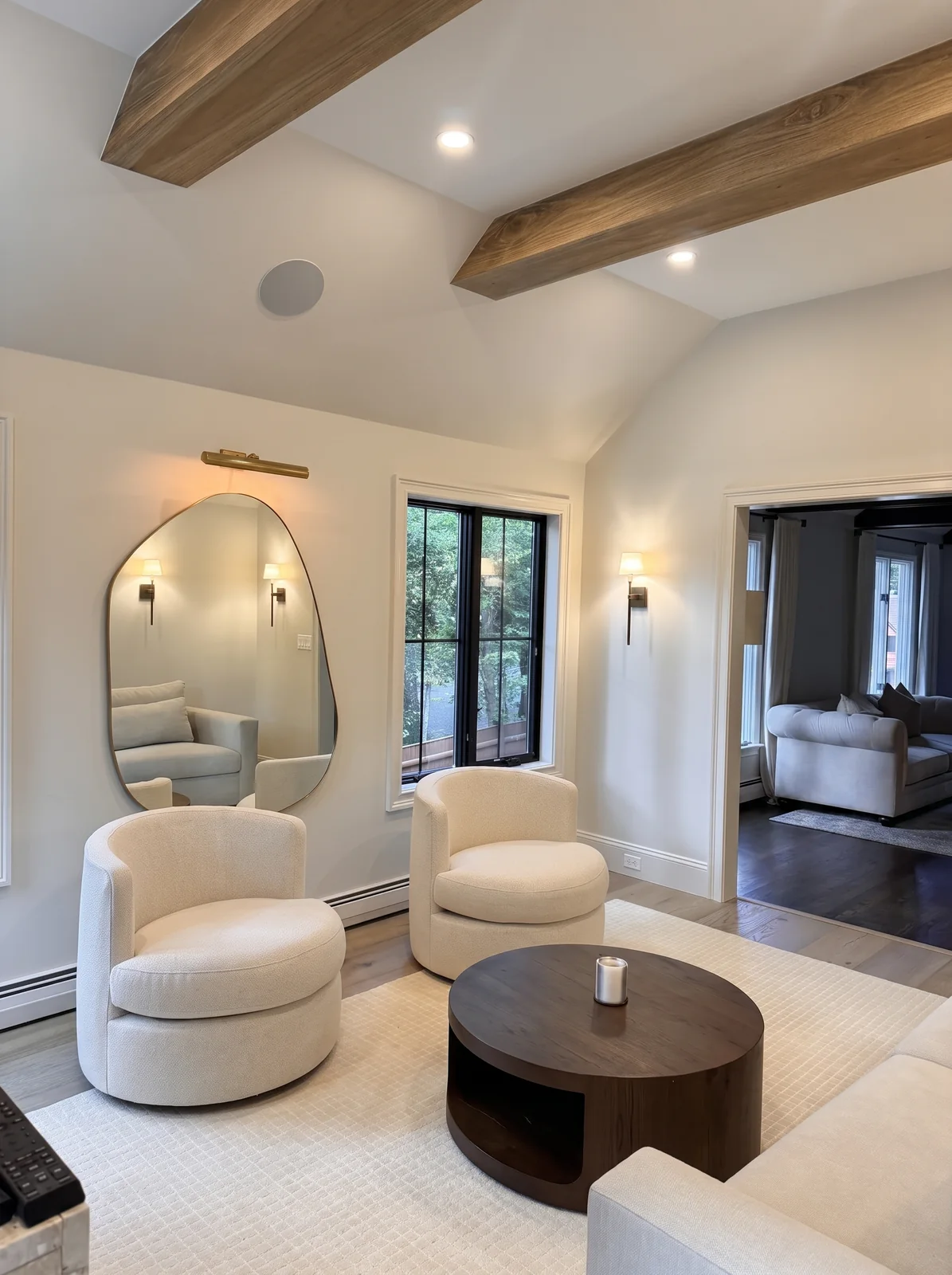 Home addition by Innov Builders