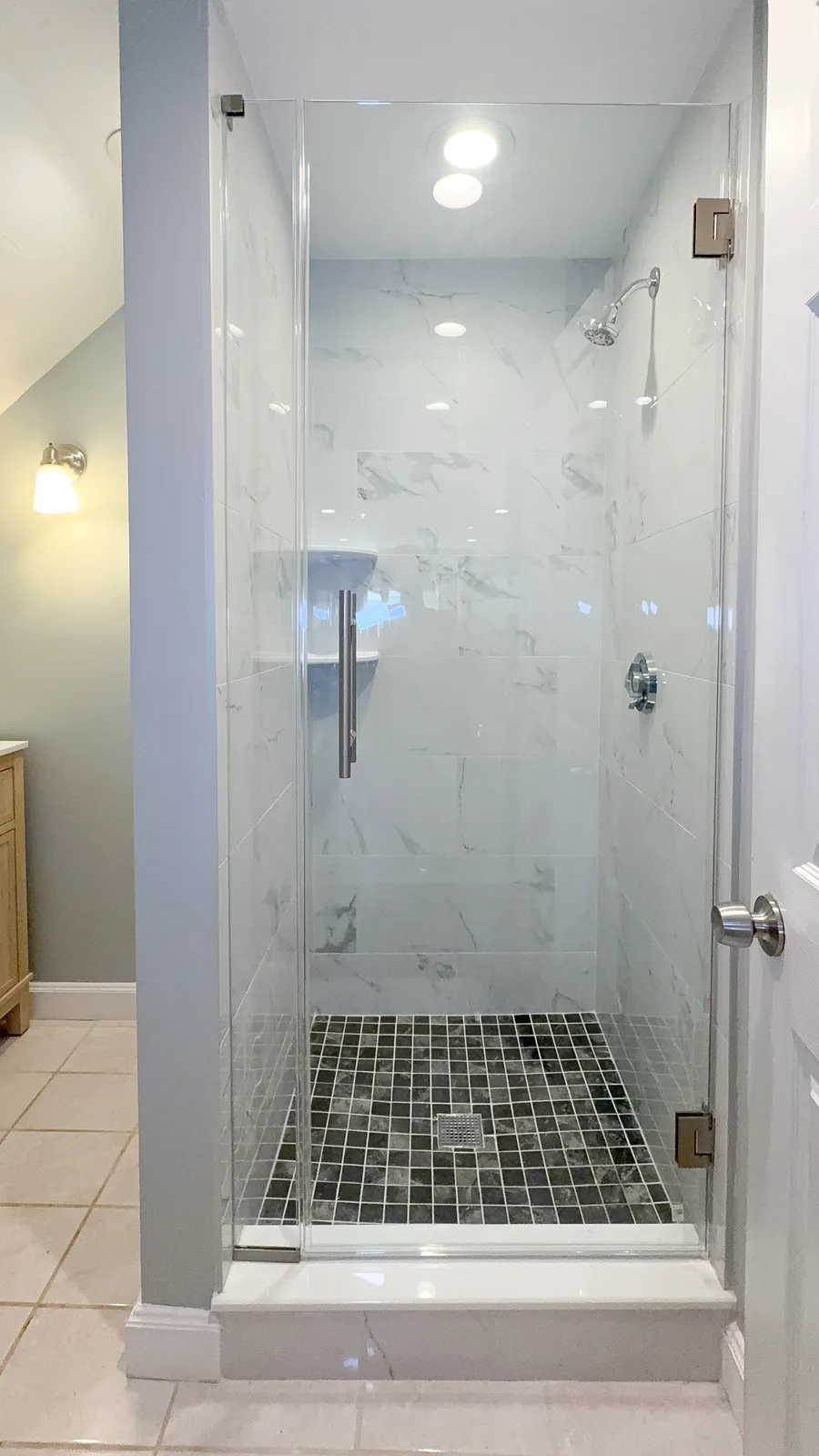 Bathroom remodeling by Innov Builders