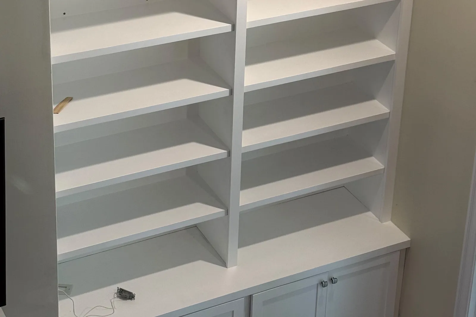 Built-In Cabinets Lynnfield, MA: Custom Libraries, Media Walls, Bars and Mudrooms