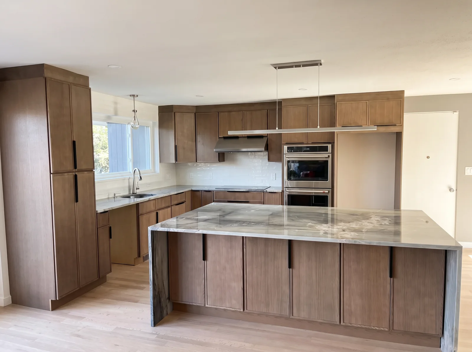 Kitchen Remodeling by Innov Builders