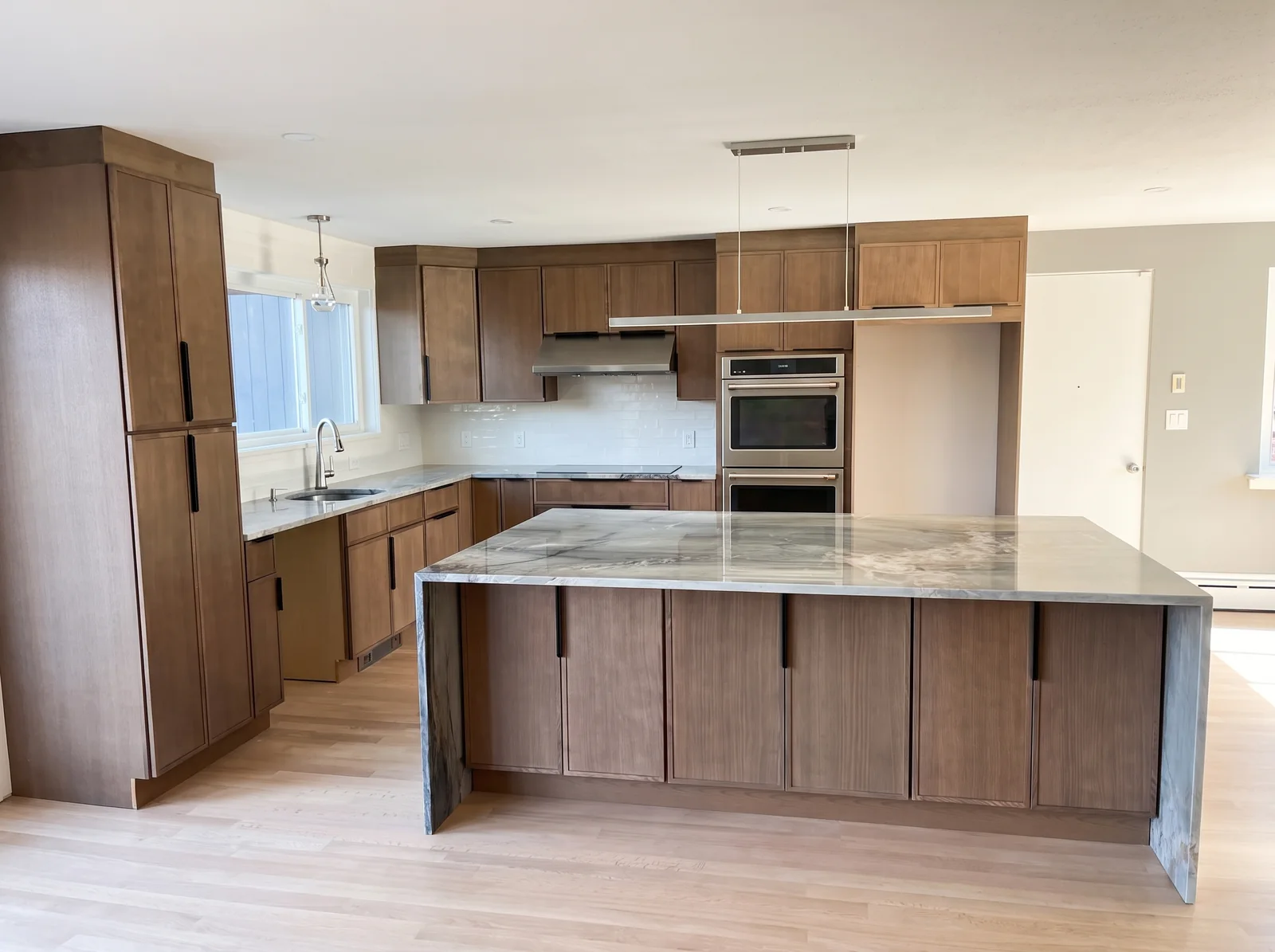 Kitchen Remodeling by Innov Builders