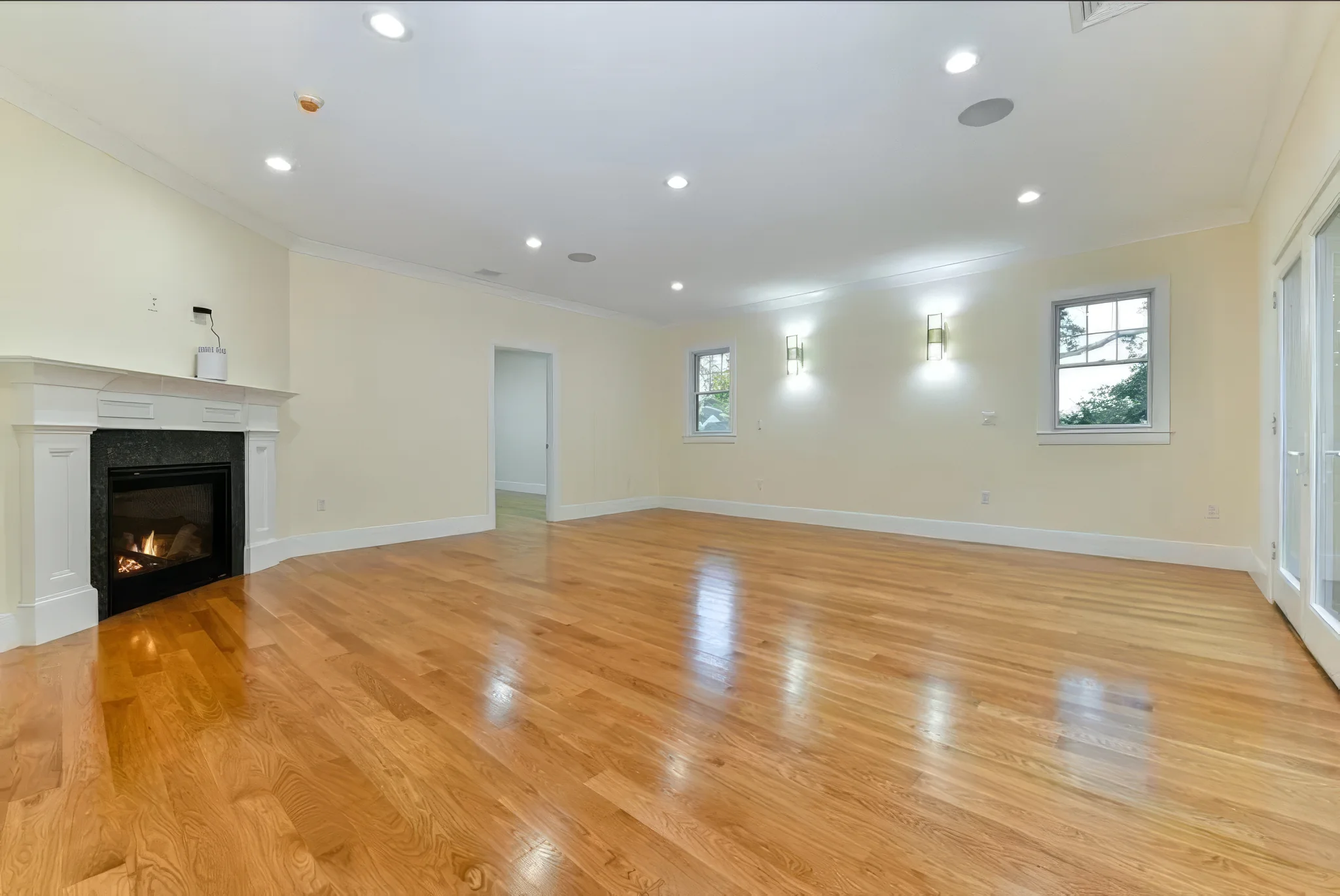 Interior Finish Carpentry by Innov Builders
