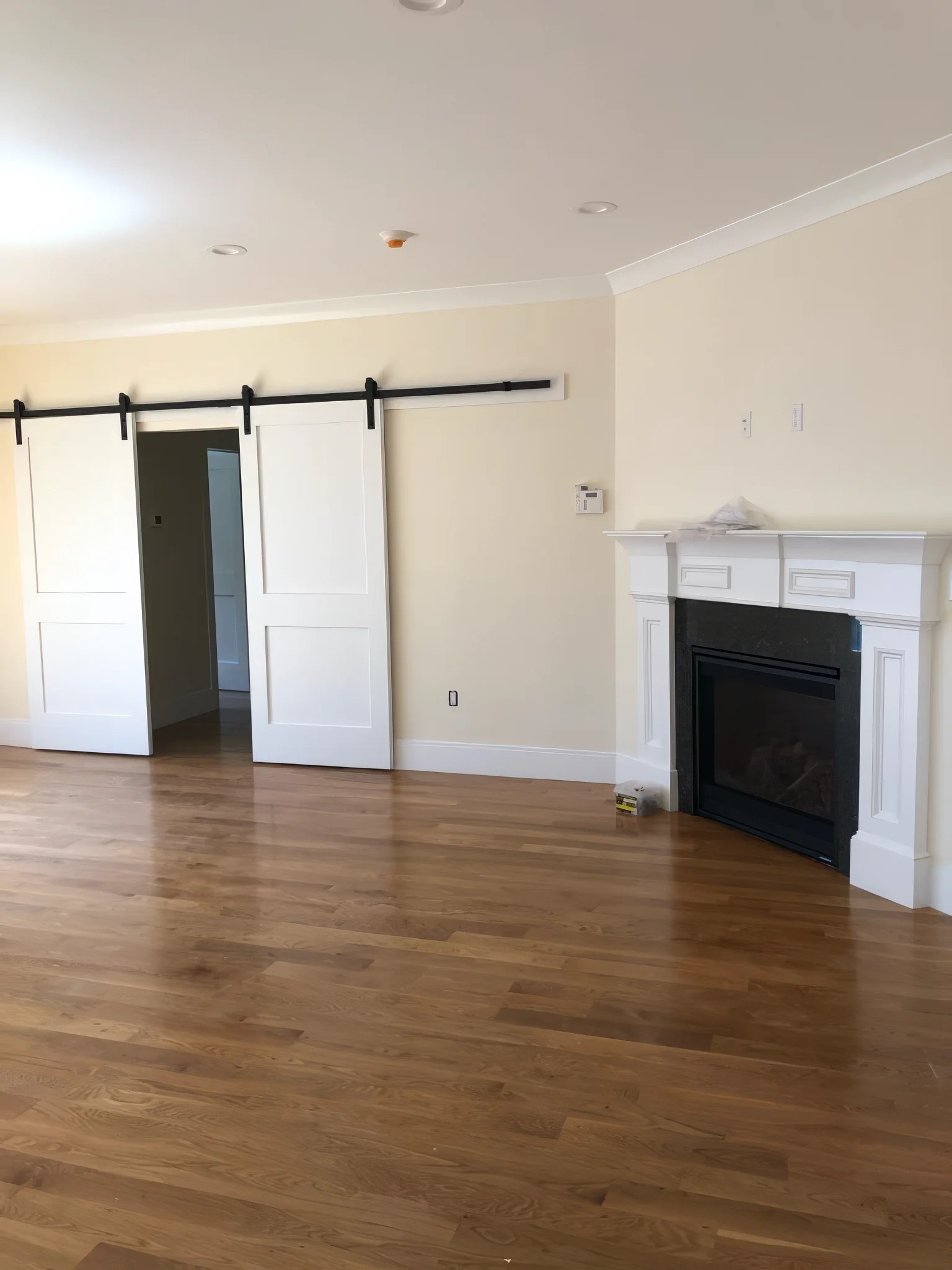 Interior Finish Carpentry by Innov Builders